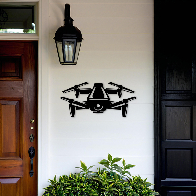 ドローンのシルエットメタルウォールアート、モダンな航空機ブラ - Tech Office Wall Art のレビューと価格